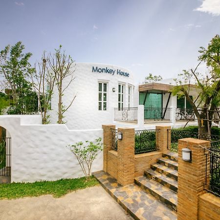 Monkey House Hotel Chiang Mai Exterior foto